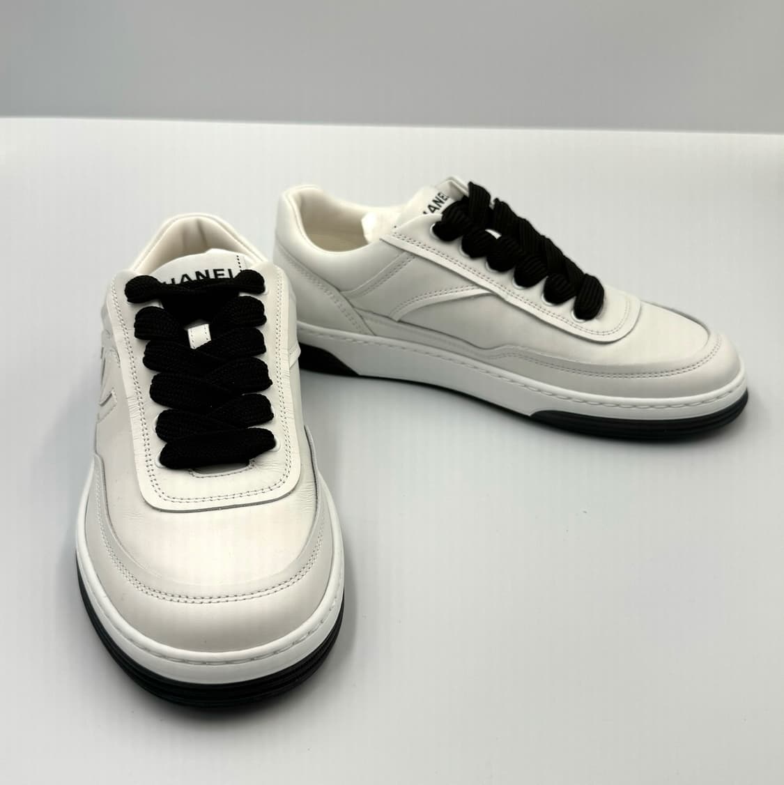 샤넬 스니커즈 카프스킨 화이트 G39980 감정원검수 (사이즈35) 상품이미지2