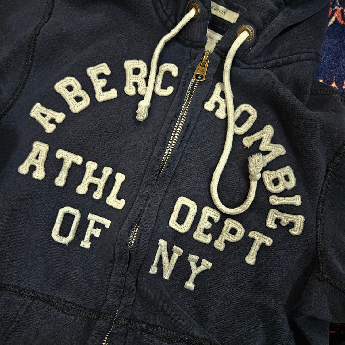 아베크롬비 y2k 빈티지 레터링 기모 후드 집업 M size 상품이미지3