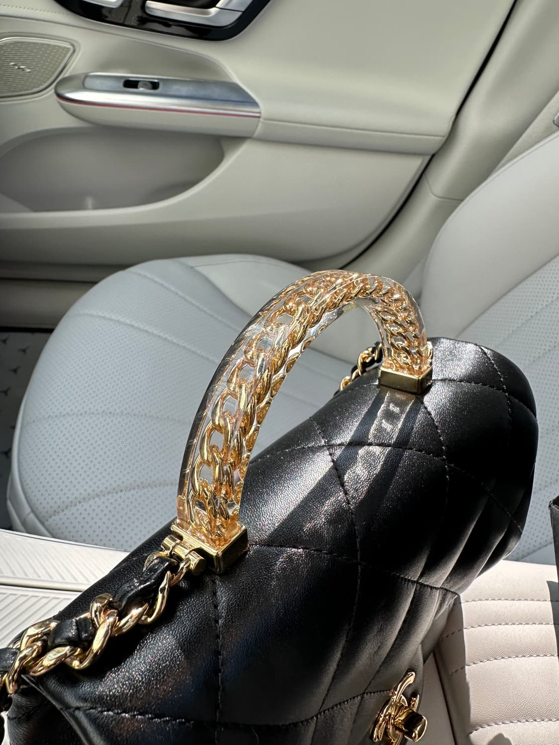 샤넬 뉴미니 탑핸들 24시즌백  상품이미지10