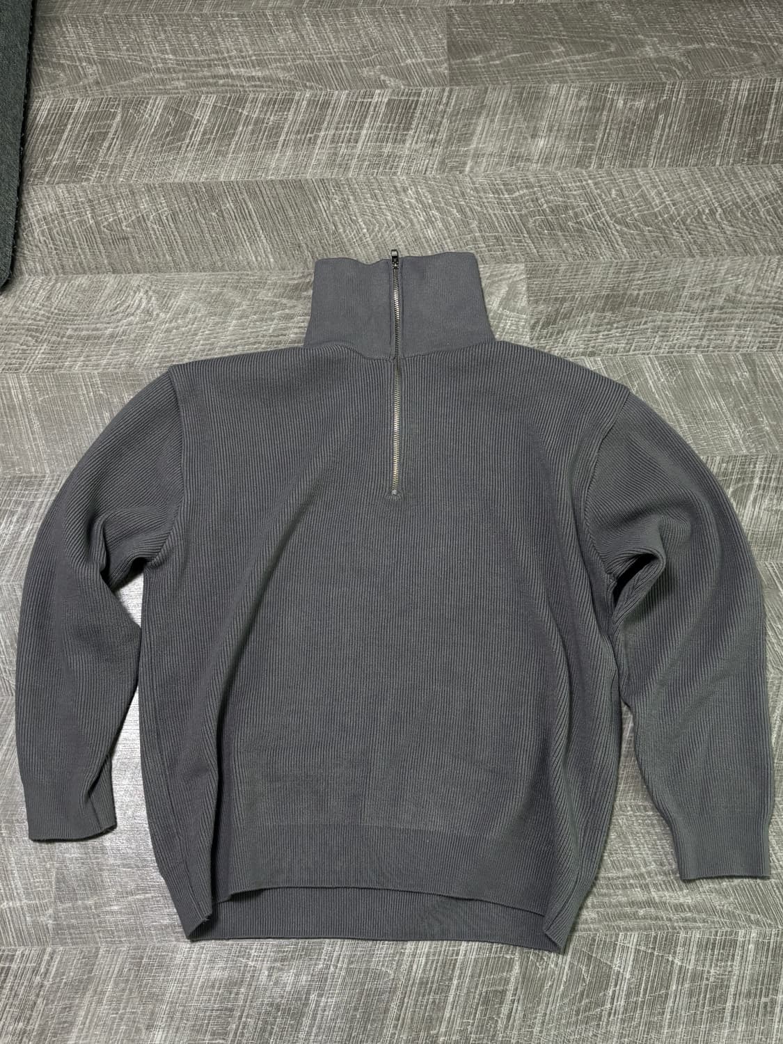 드로우핏 회색 반집업 니트M  상품이미지1