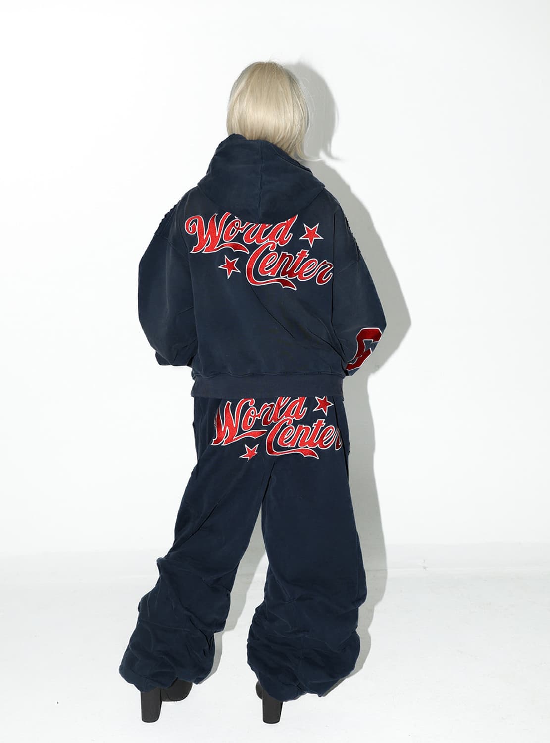 Navy Distressed Pleated Sweatpants  상품이미지5