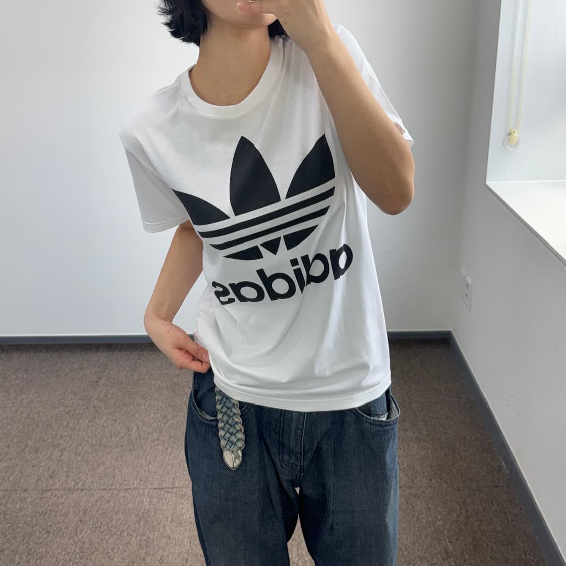 Adidas 아디다스 빅 파이어로고 화이트 반팔 상품이미지2