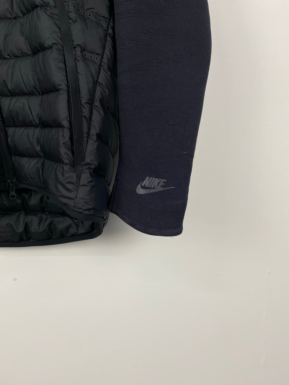 나이키 에어로로프트 테크팩 언발란스 경량패딩 자켓 (S) 상품이미지3