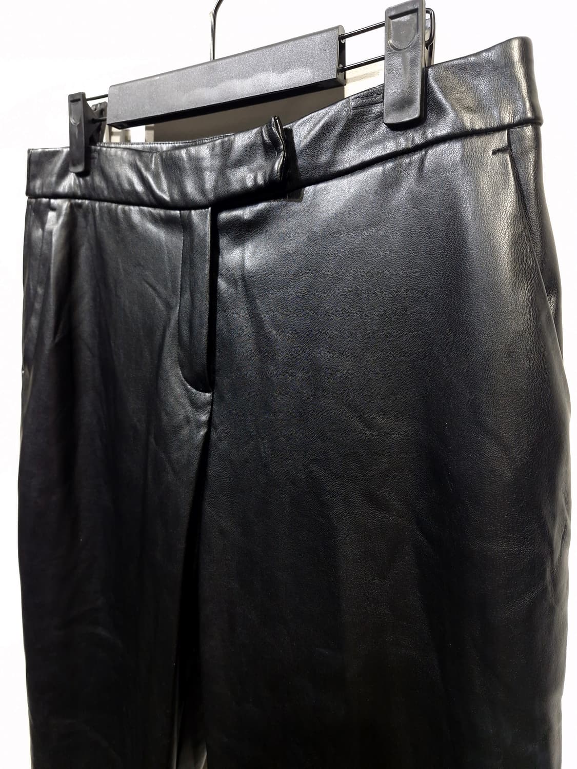 베라왕 페이크레더 팬츠(66) 상품이미지3