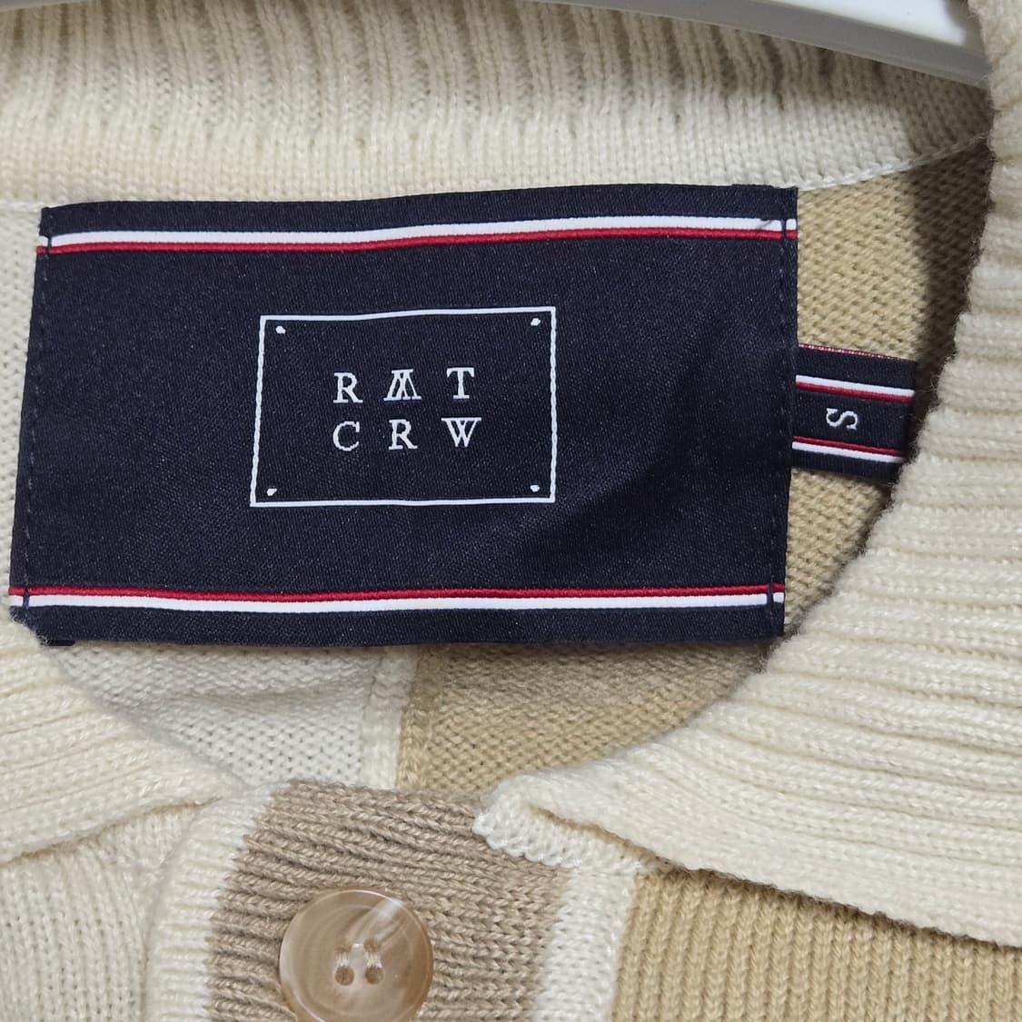 로맨틱크라운 콘트라스트 니트 폴로 베이지(S사이즈) 상품이미지3