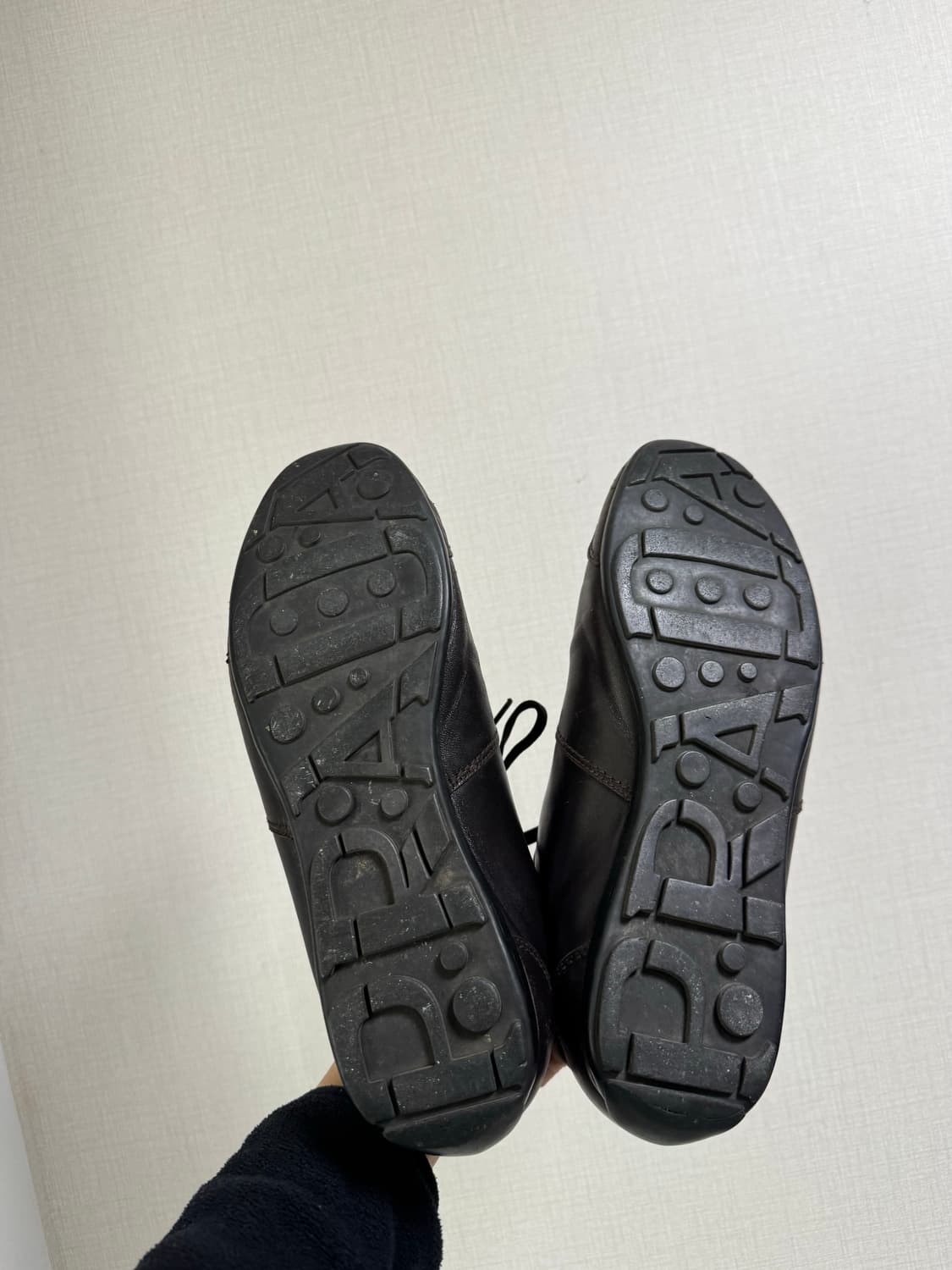 프라다 플랫 스니커즈 상품이미지3