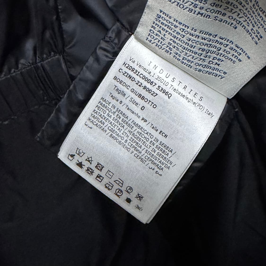 [S+급/0] 몽클레어 보에딕 여성패딩 블랙 폭스퍼 풀구성 상품이미지6