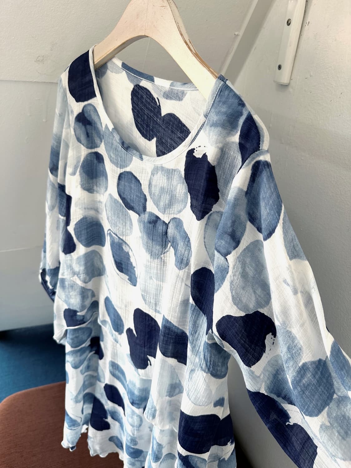 Rayon blend sheer design panel onepiece  상품이미지3