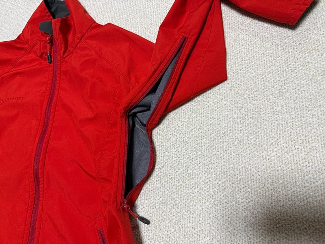 마무트 MAMMUT 등산자켓 여성용 90호 55사이즈 상품이미지3