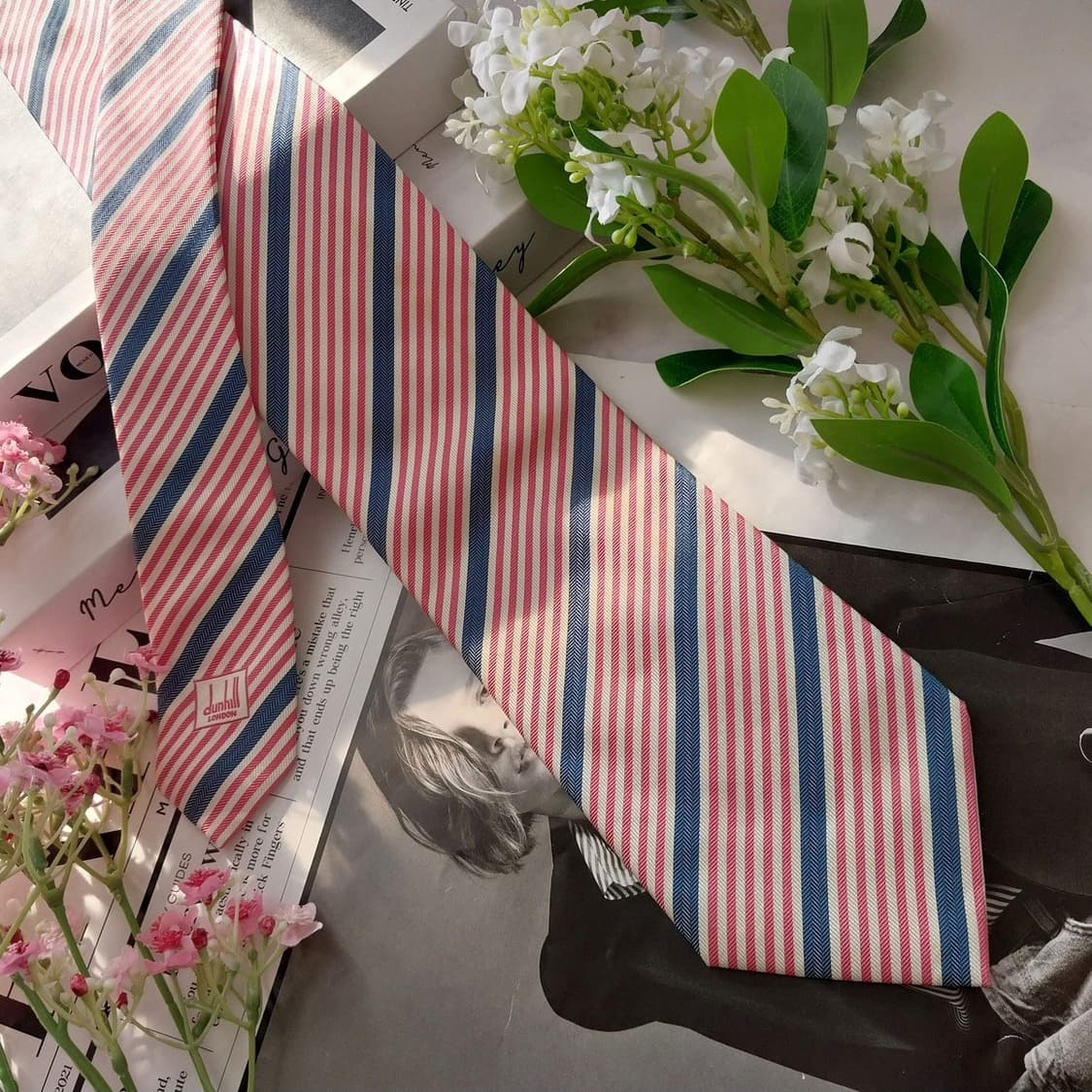 던힐 실크 핑크 스트라이프 넥타이 9.2cm A+~A등급 K1812
 상품이미지4