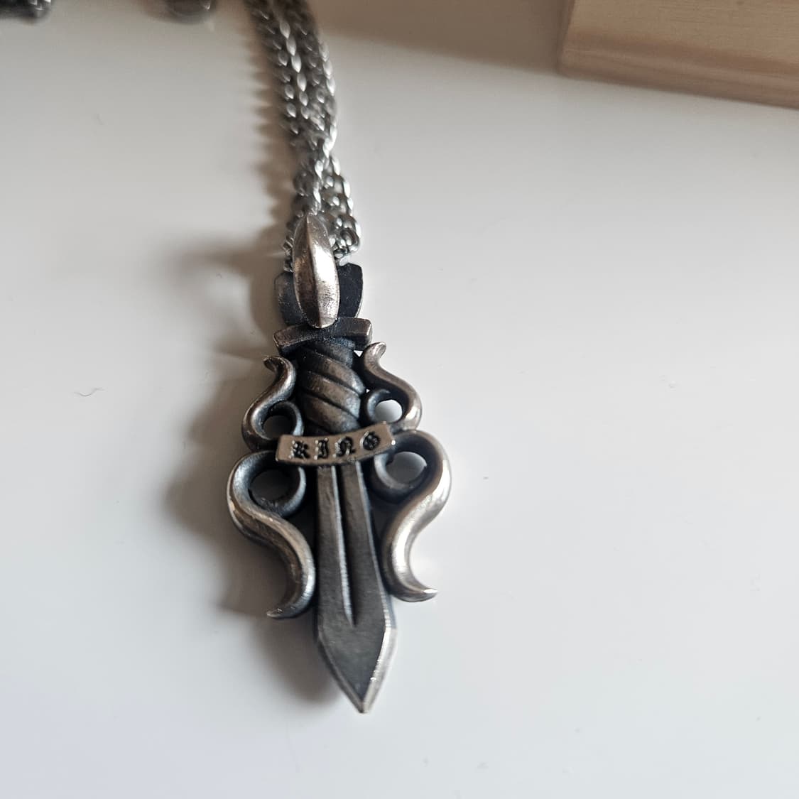 킹크로치 실버 소드 네클리스 상품이미지3