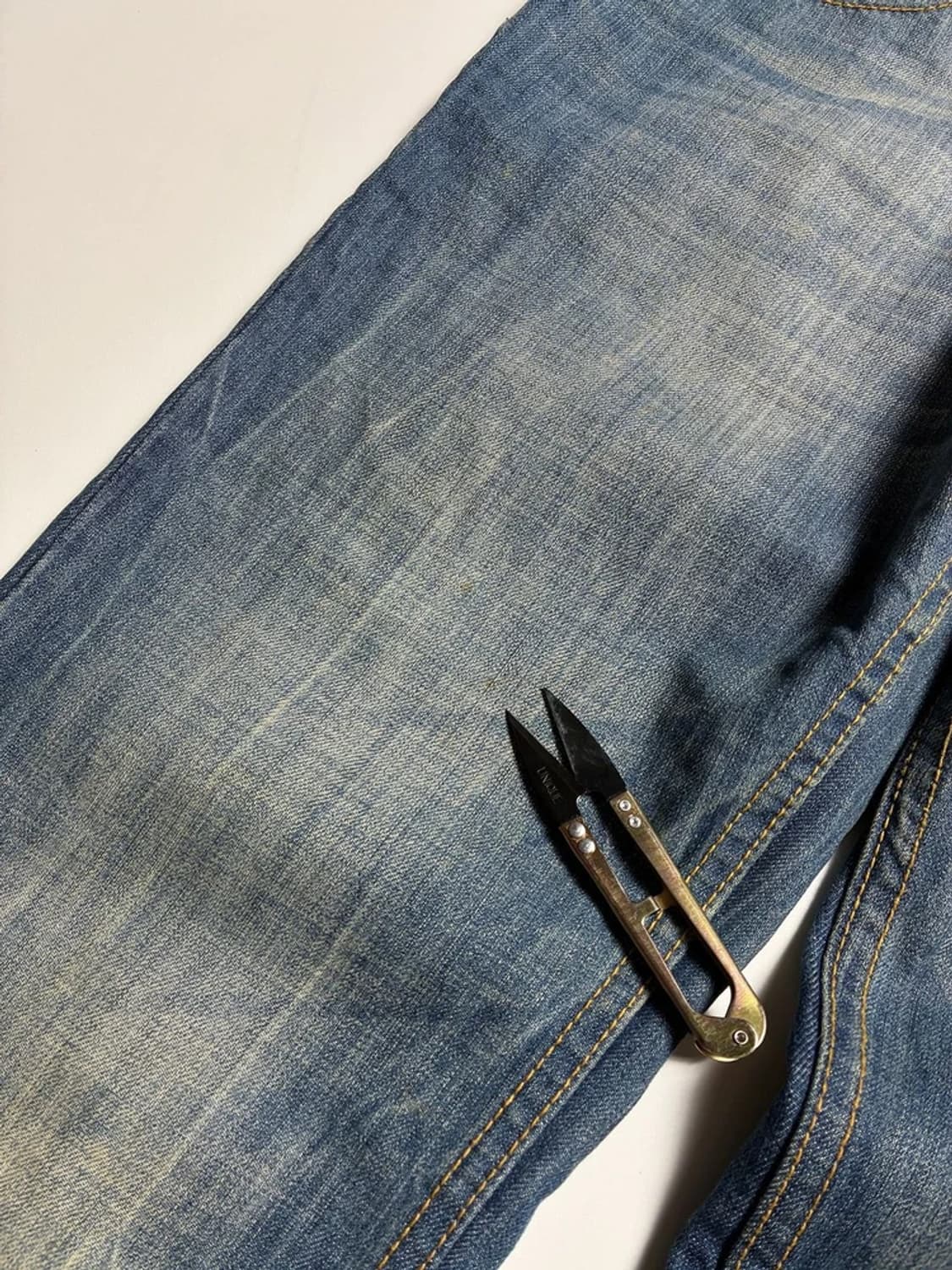 디젤 DIESEL 자탄 빈티지 워싱 데님 팬츠 R1352 상품이미지6