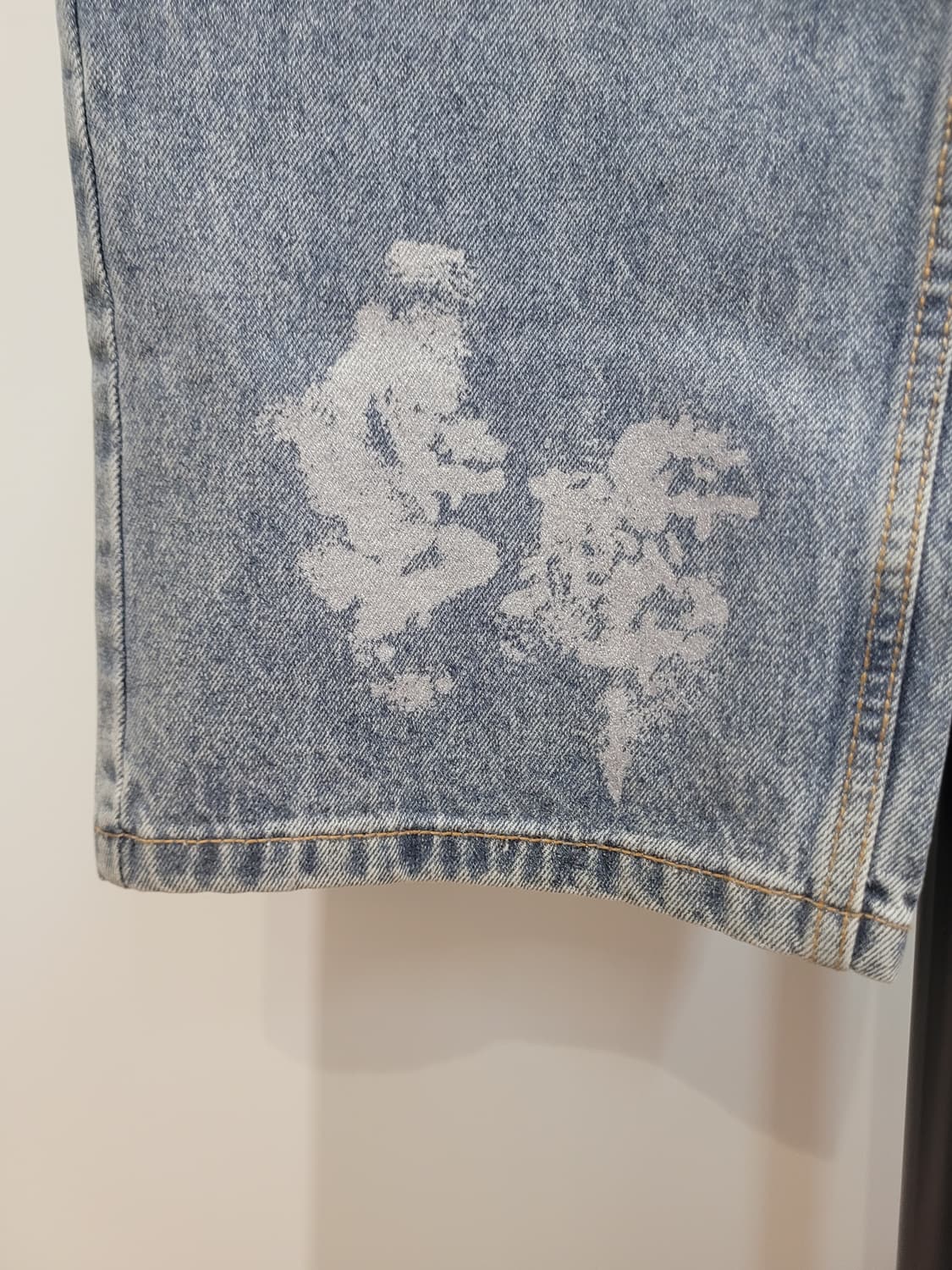 위캔더스 스컬 데님팬츠 XL사이즈 상품이미지5