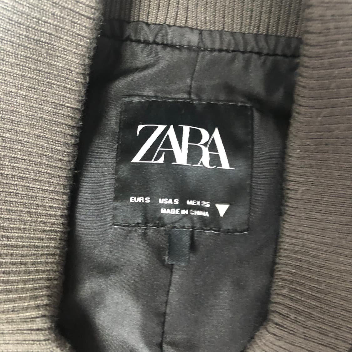 자라 레더자켓 상품이미지5