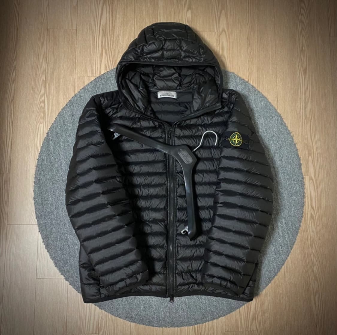 [L] 24FW 스톤아일랜드 룸 우븐 경량패딩 자켓 후드 집업 경량 패딩 상품이미지1
