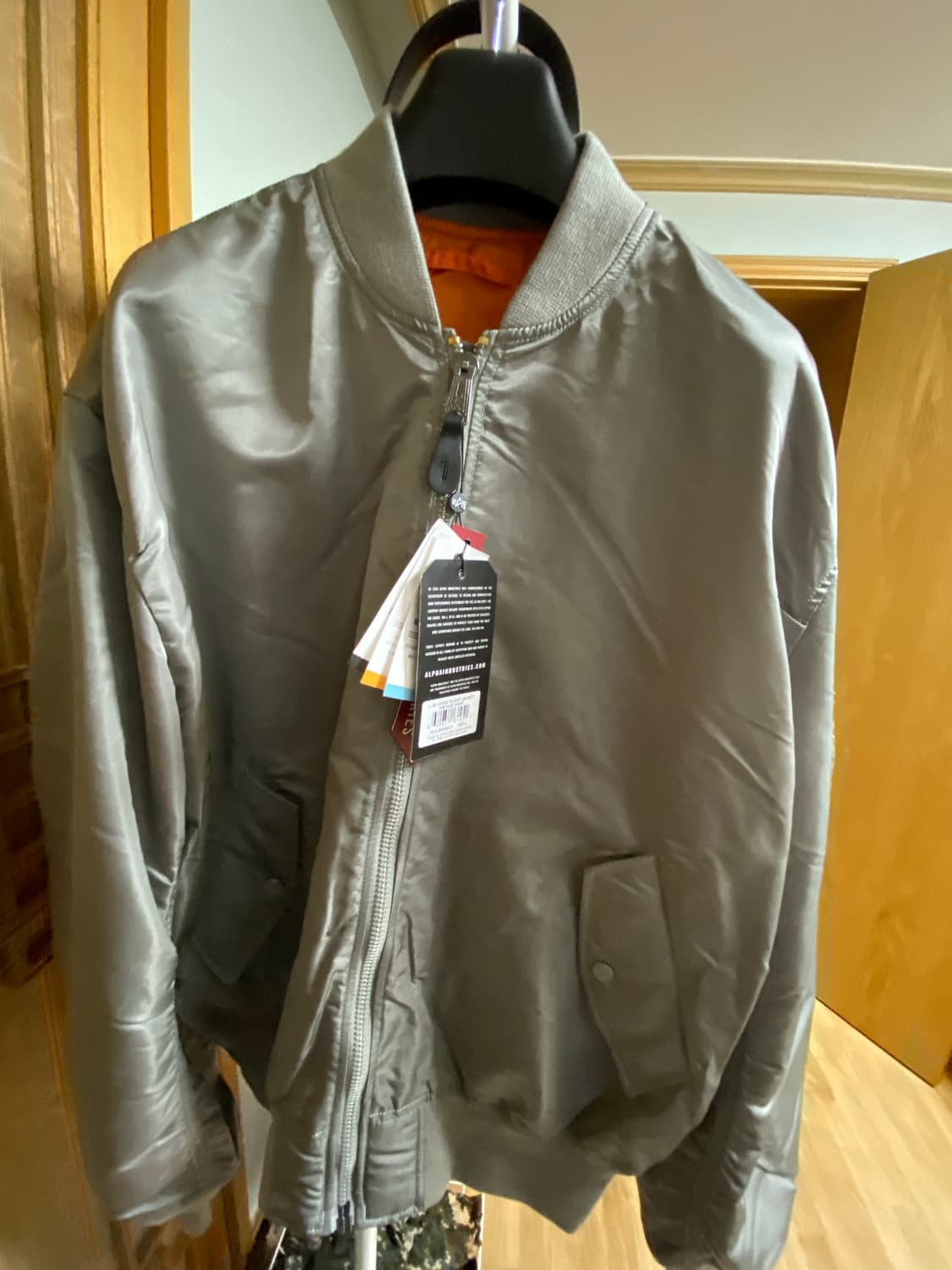 알파인더스트리 L-2B 항공점퍼 L사이즈 새상품 상품이미지1