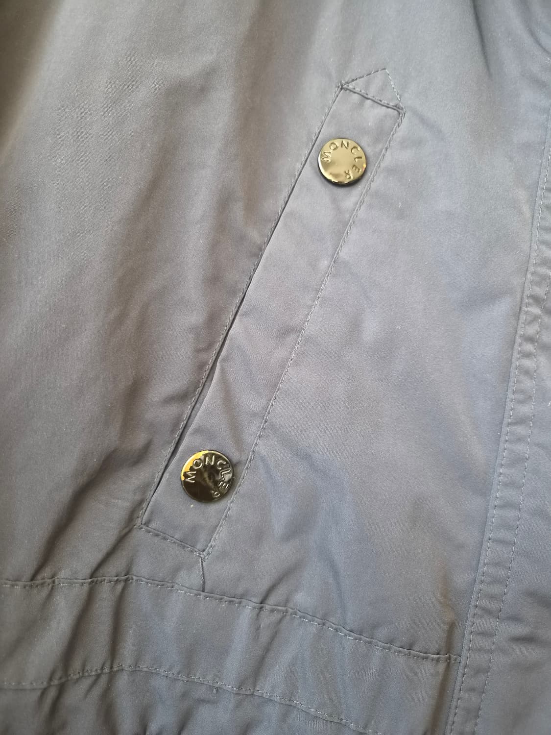 몽클레어 여성 네이비후드바람막이점퍼 2사이즈 상품이미지6