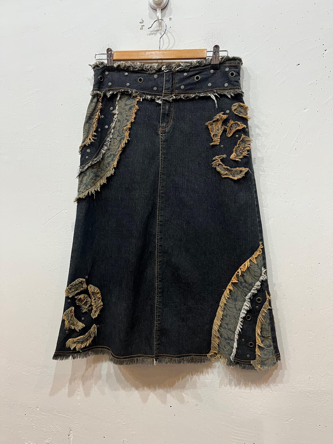 JPN 아플리케 스터드 스커트 치마 상품이미지1