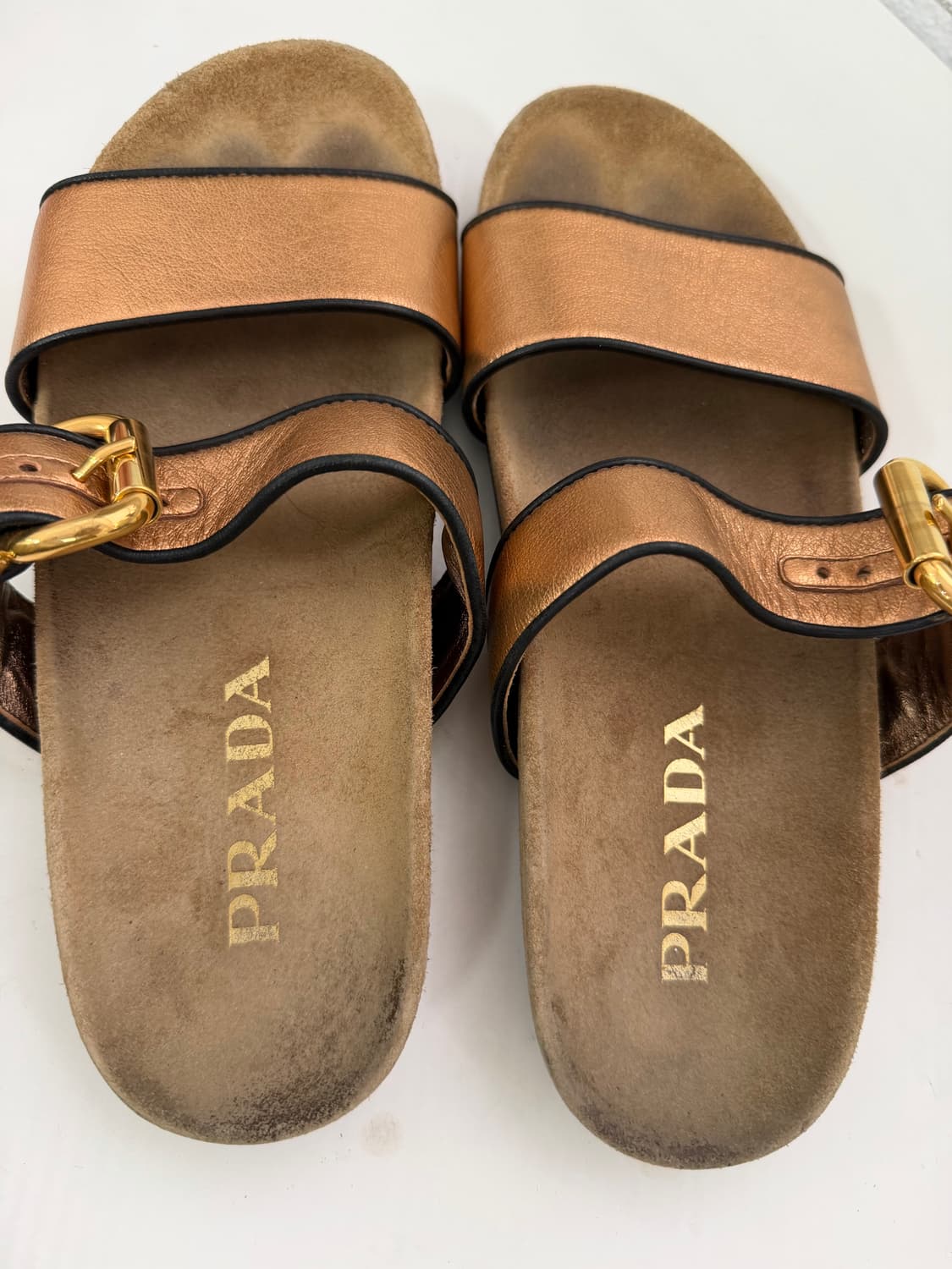 정품) 프라다 여성 브론즈 샌들 슬리퍼 38 상품이미지7