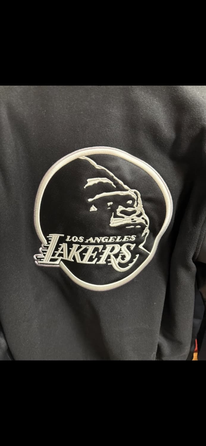 뉴에라 XL 콜라보 레이커스 자켓 L사이즈 상품이미지1