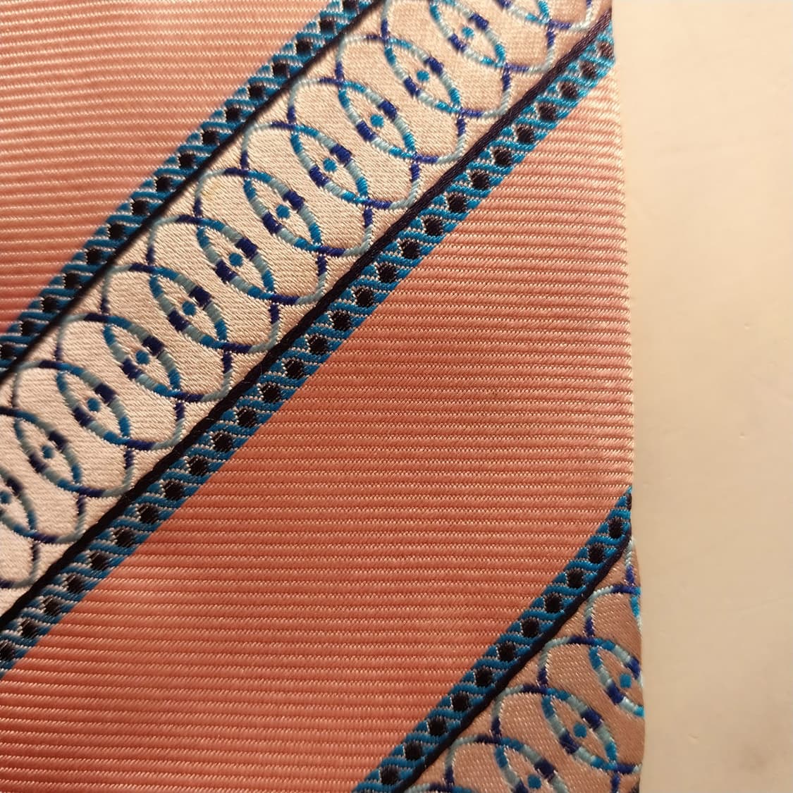 폴 스미스 실크 핑크&네이비 패턴 넥타이 9.5cm A-등급 K1425
 상품이미지9