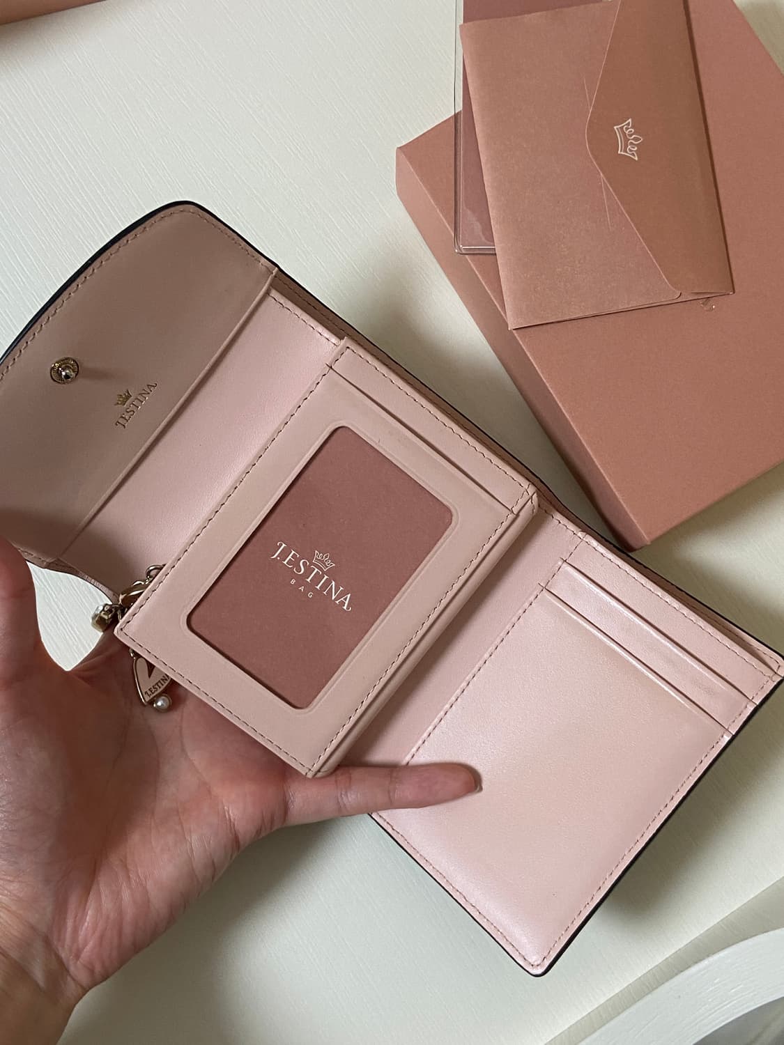 제이에스티나 3단 반지갑 블랙 핑크 상품이미지5