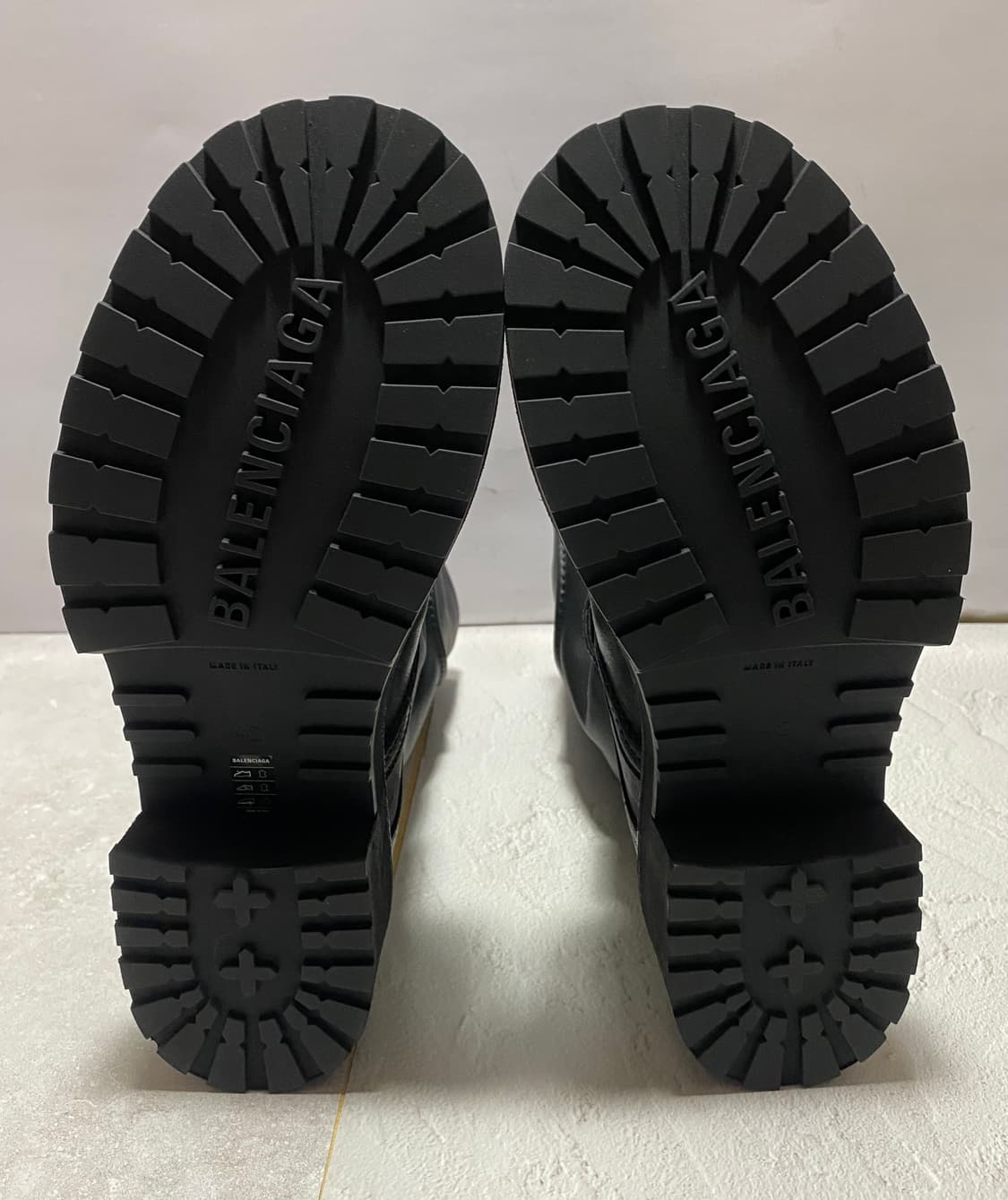 [42] 발렌시아가 베놈 부츠 미들 상품이미지2