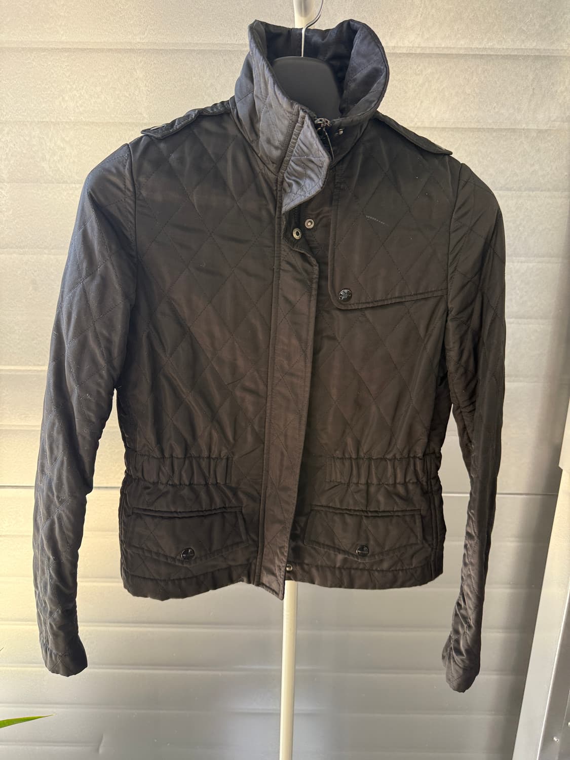 버버리 런던 정품 퀼팅 자켓 블랙 UK6 상품이미지6