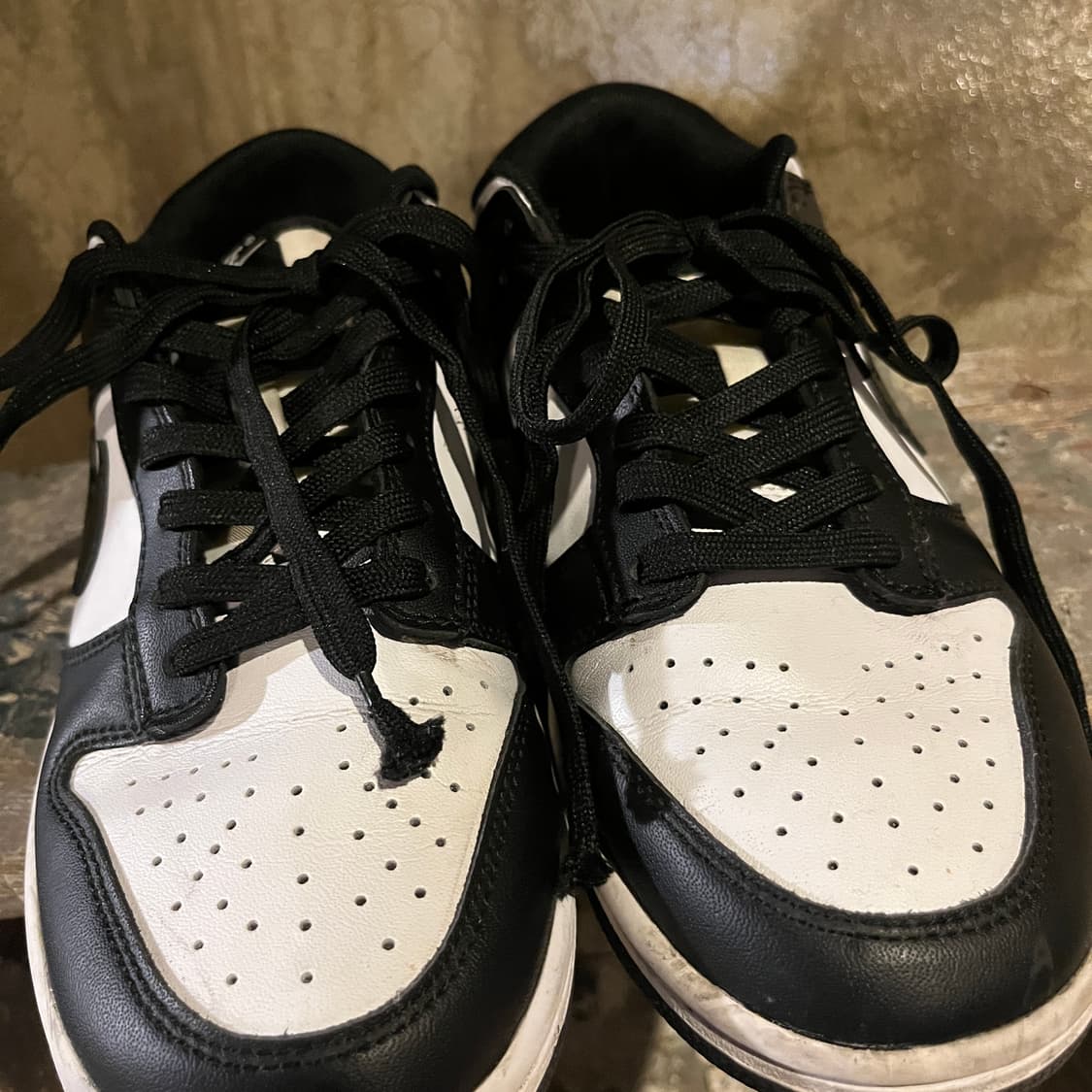 나이키 덩크 로우 검흰 상품이미지3