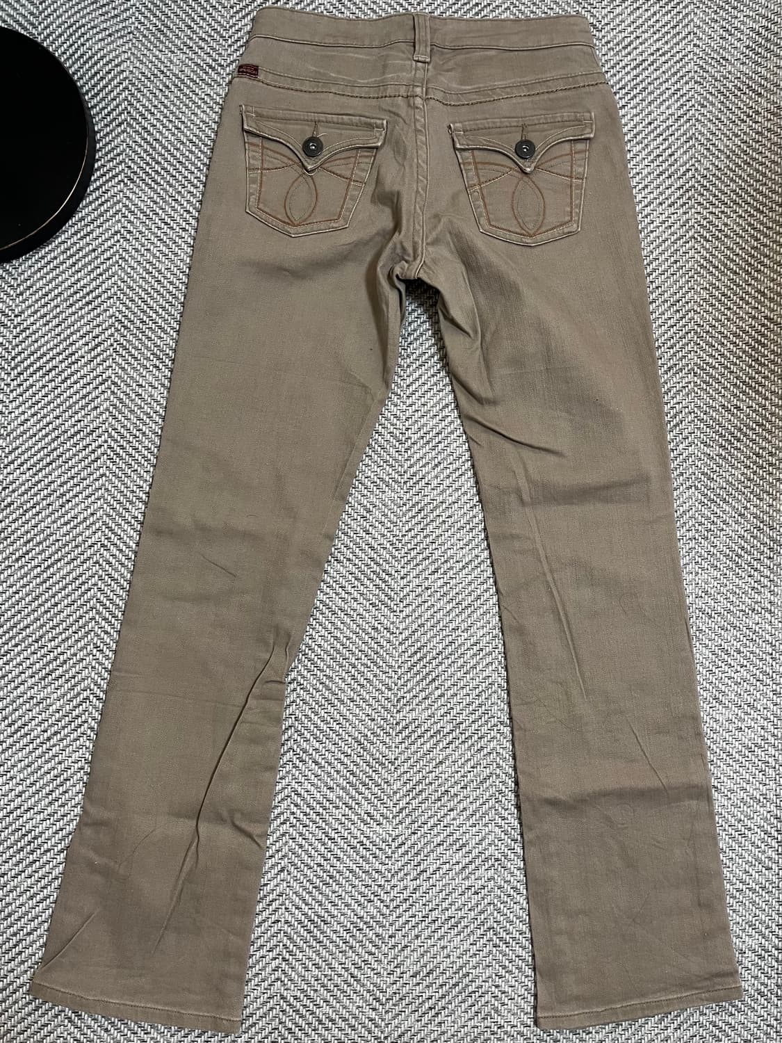 노드네피아 빈티지 백포켓 자수 디테일 워싱 베이지 로우라이즈 팬츠 상품이미지1