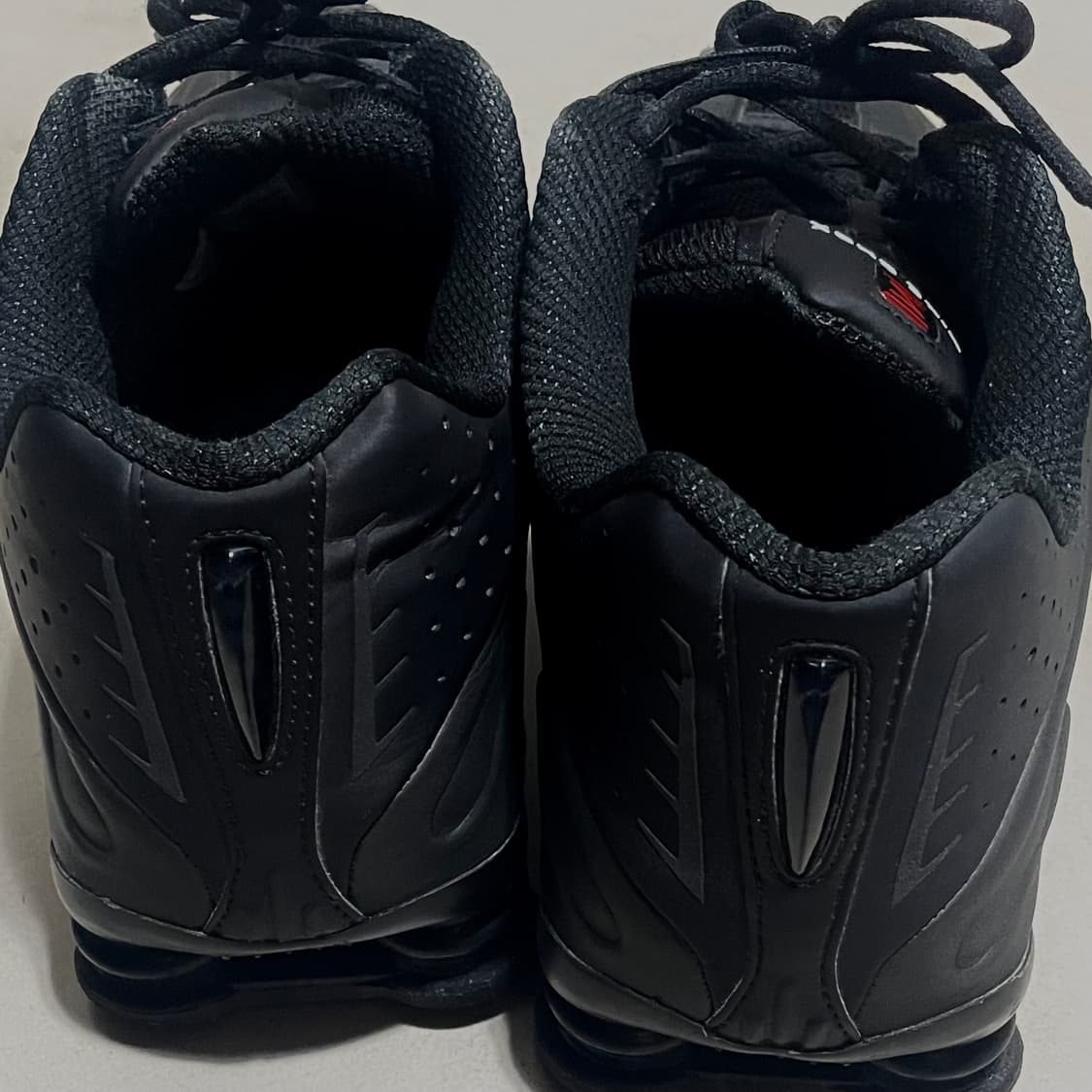 나이키 샥스 300 상품이미지2