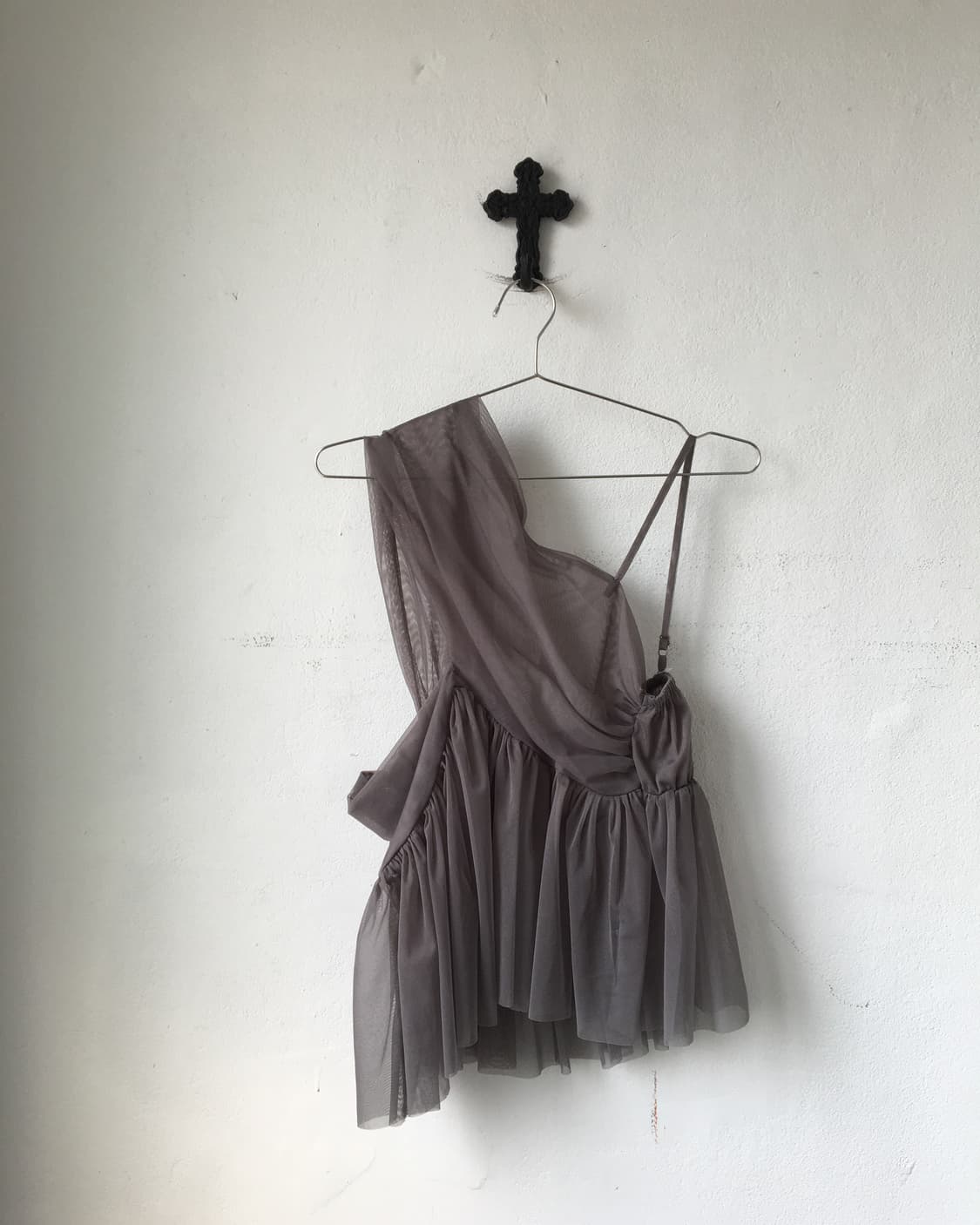 Layering point mesh sleeveless 상품이미지2