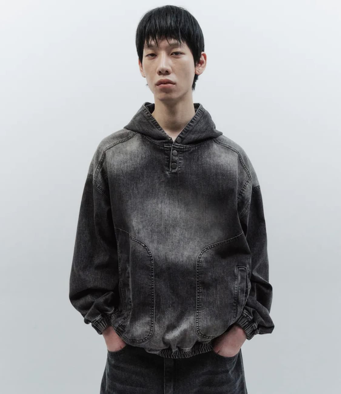 인사일런스 후드 브러쉬드 데님 풀오버 상품이미지1