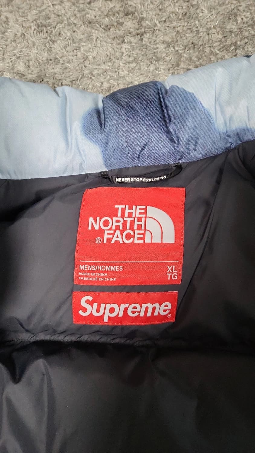 [XL] 슈프림 x 노스페이스 블리치드 데님 눕시 상품이미지3