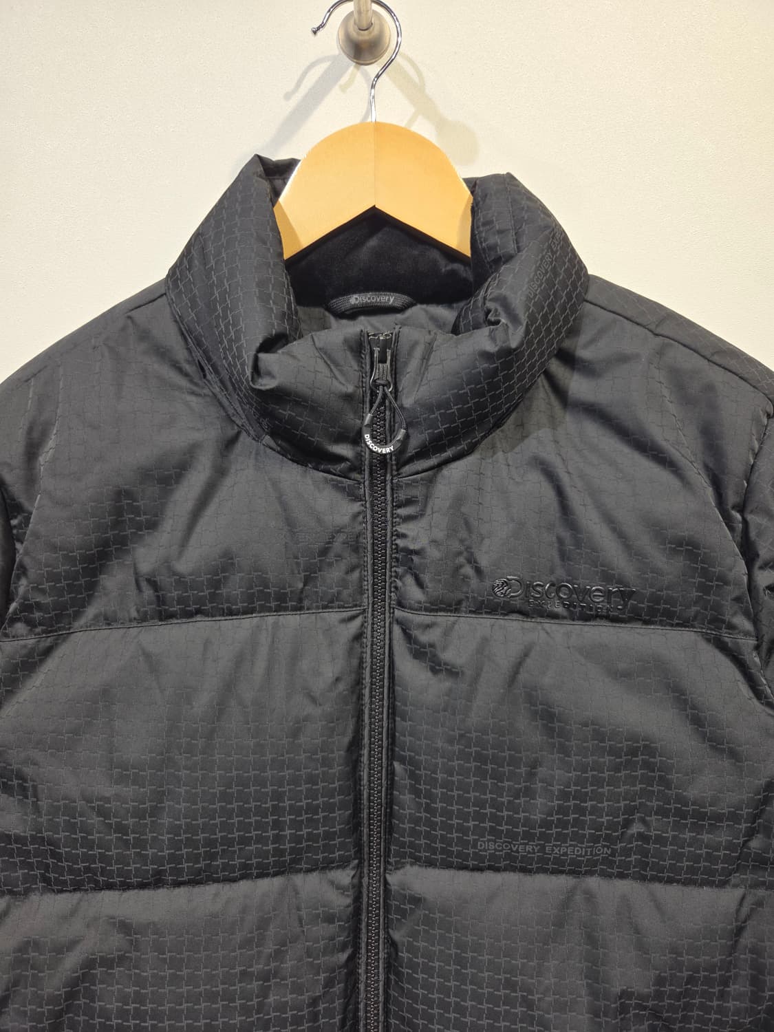 디스커버리 익스페디션 블랙 덕다운 숏패딩 자켓 상품이미지3
