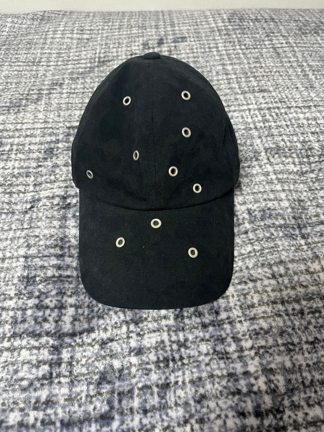 더콜디스트모먼트 eyelet cap 상품이미지1
