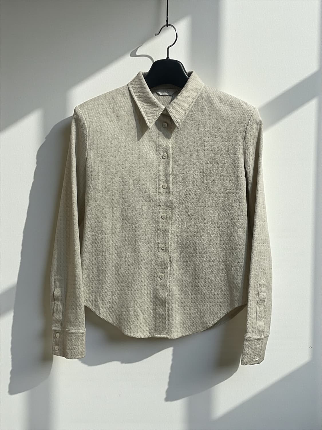 오르 텍스쳐 버튼 셔츠 상품이미지1