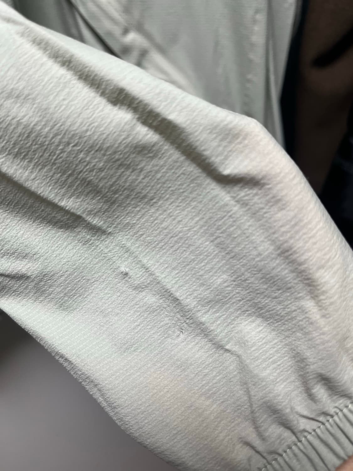 골드윈 이퀼리브리엄 윈드 자켓 포그 베이지 상품이미지5