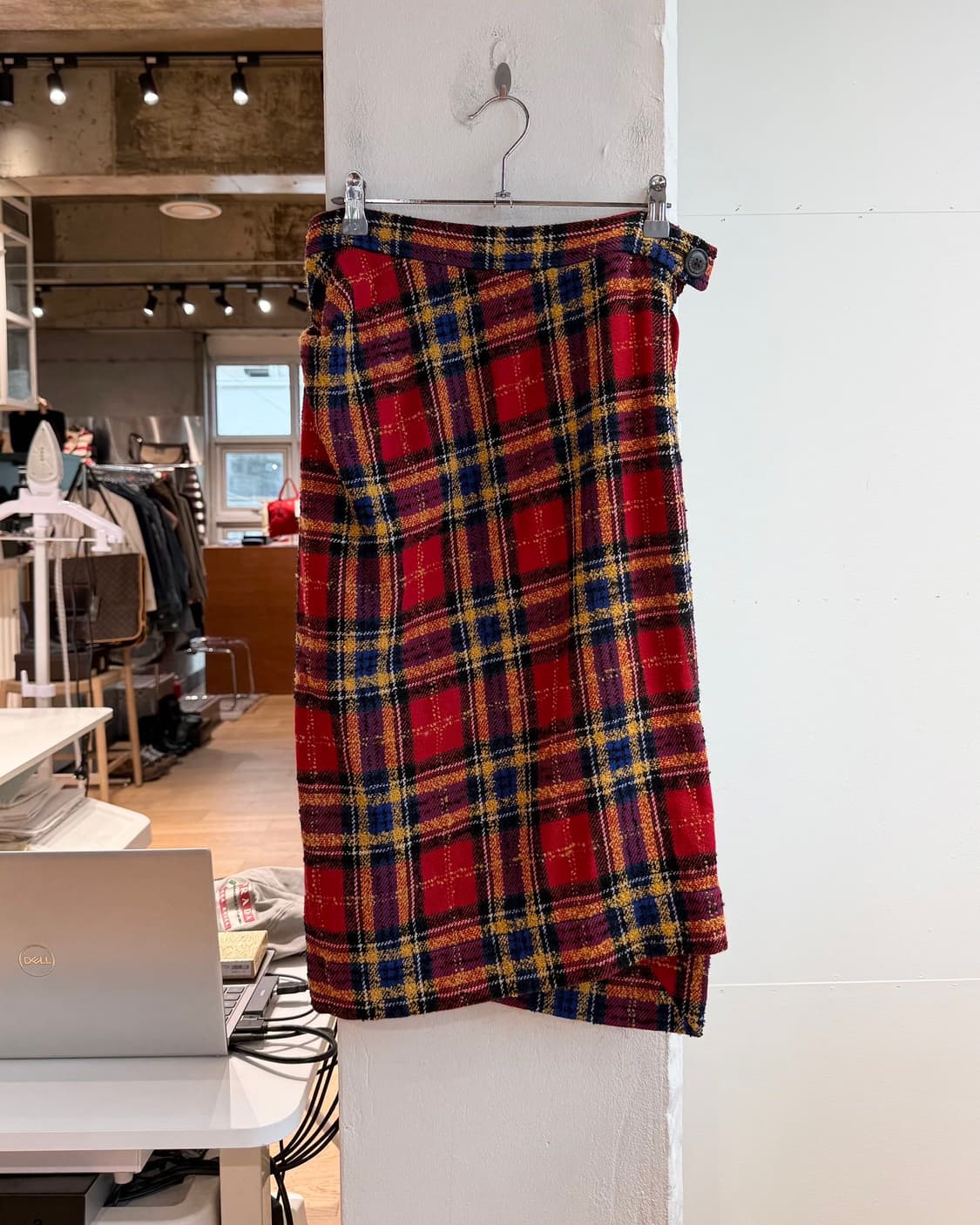 비비안 웨스트우드 레드 타탄체크 미디스커트  상품이미지2