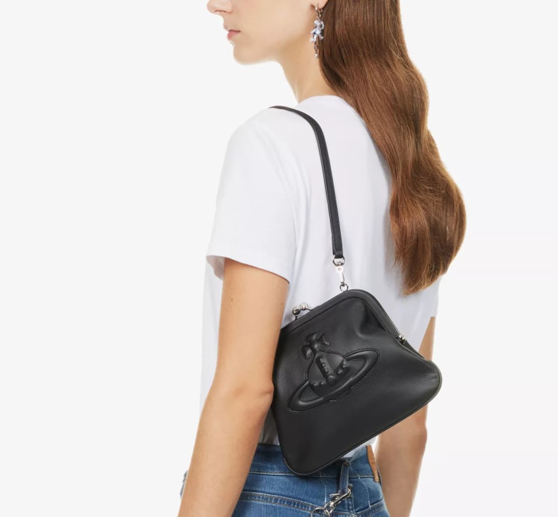 비비안웨스트우드 첼시 비비안 로고 엠버싱 클러치백 상품이미지2