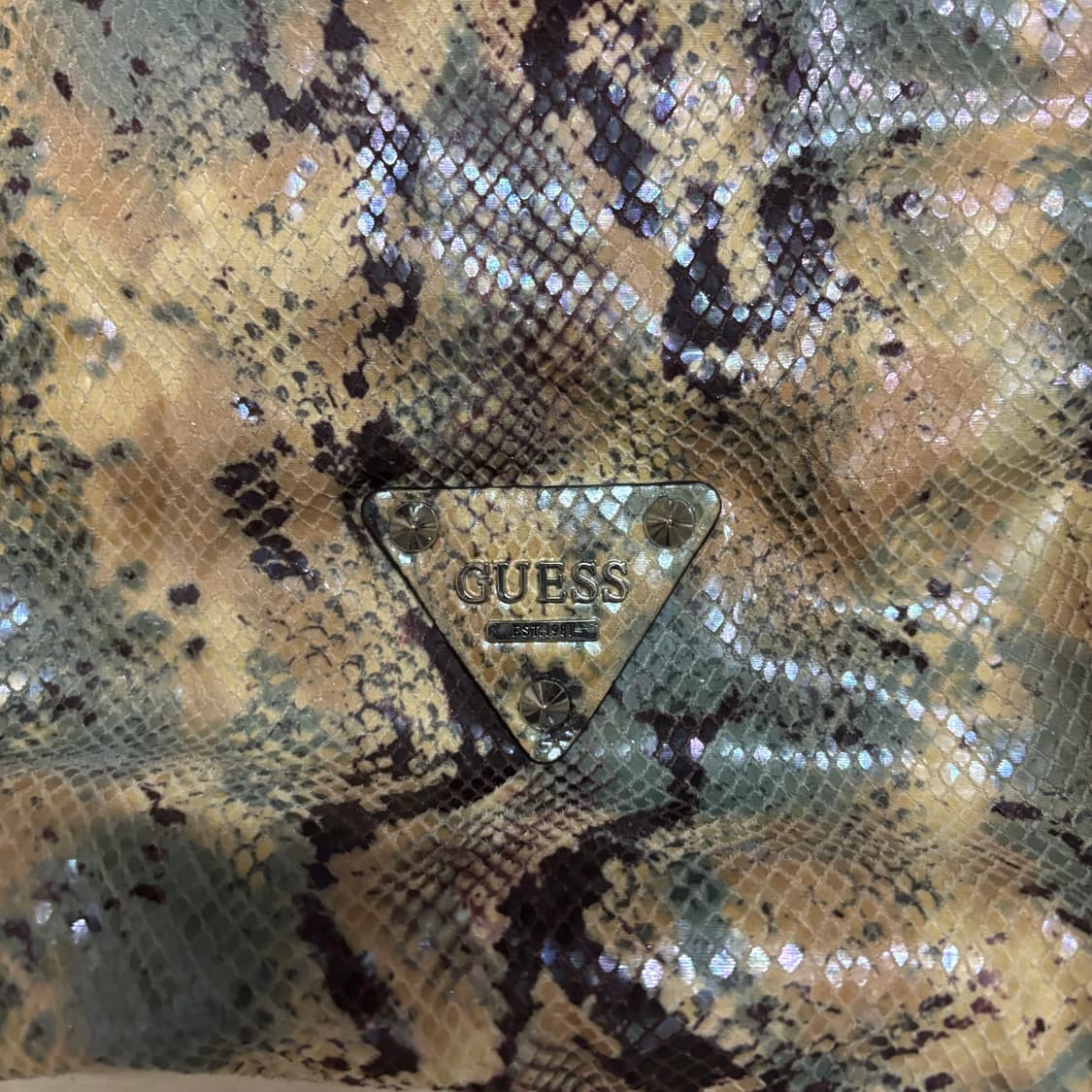 GUESS 게스 y2k 뱀피 숄더백 상품이미지3