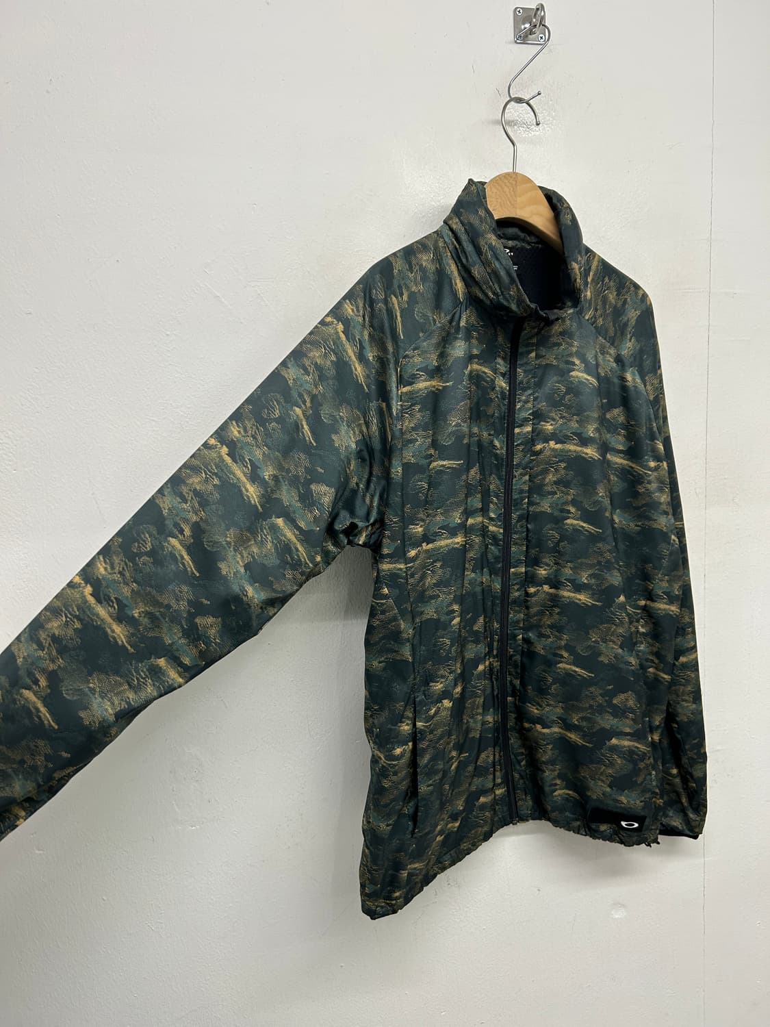 오클리 카모 바람막이 자켓 상품이미지2