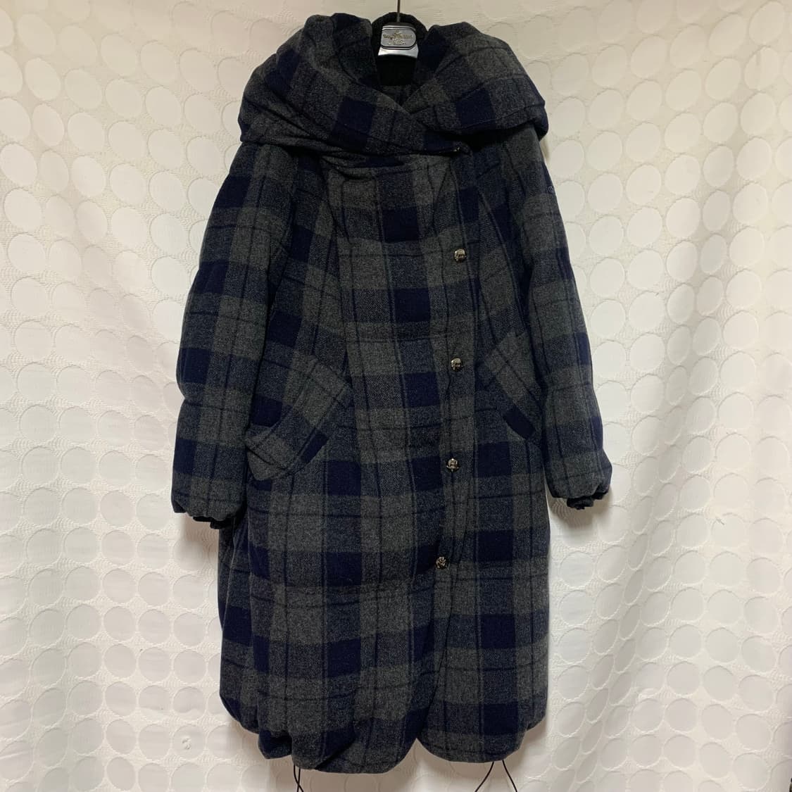 vivienne westwood체크 넥워머 디테일 패딩 상품이미지3