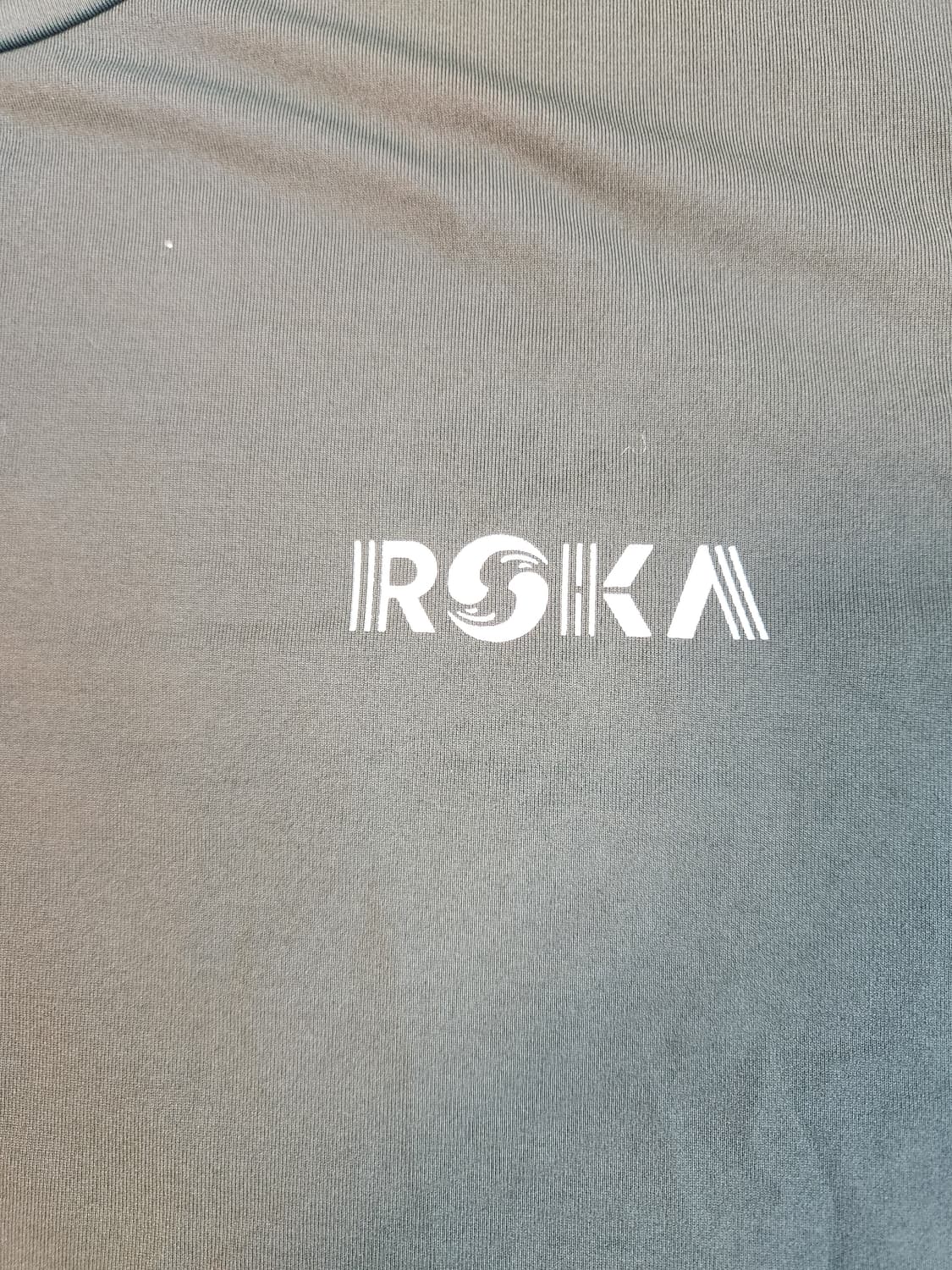 새상품급) 로카 R.O.K.A 기능성 러닝 반팔티 카키색 사이즈100

 상품이미지5