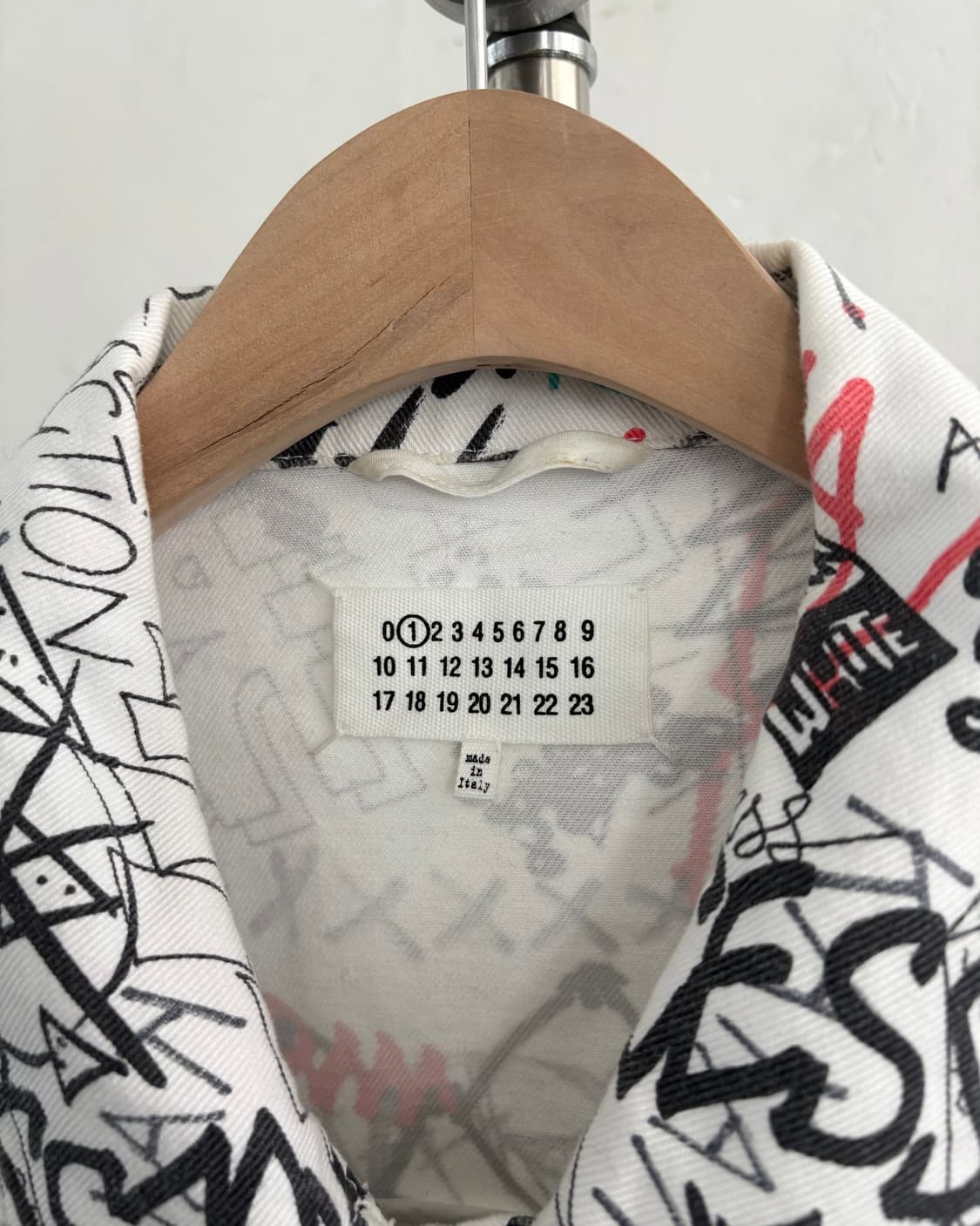 Maison Margiela 메종 마르지엘라 그래피티 데님 자켓 상품이미지4