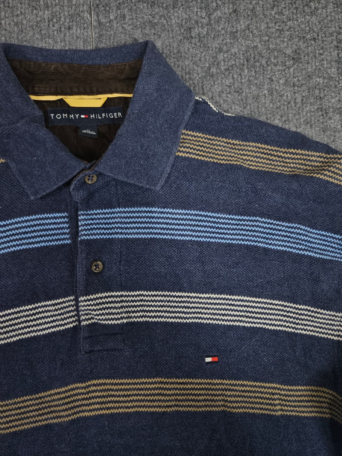 타미힐피거 스트라이프 긴팔 폴로셔츠 급처 상품이미지2