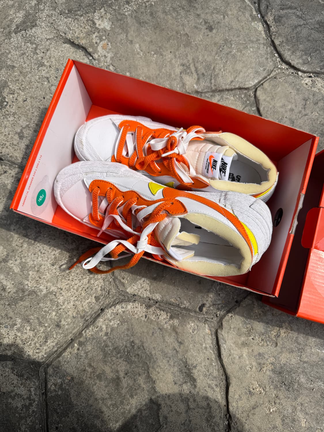 나이키 x 사카이 블레이저 로우 마그마 오렌지 상품이미지1