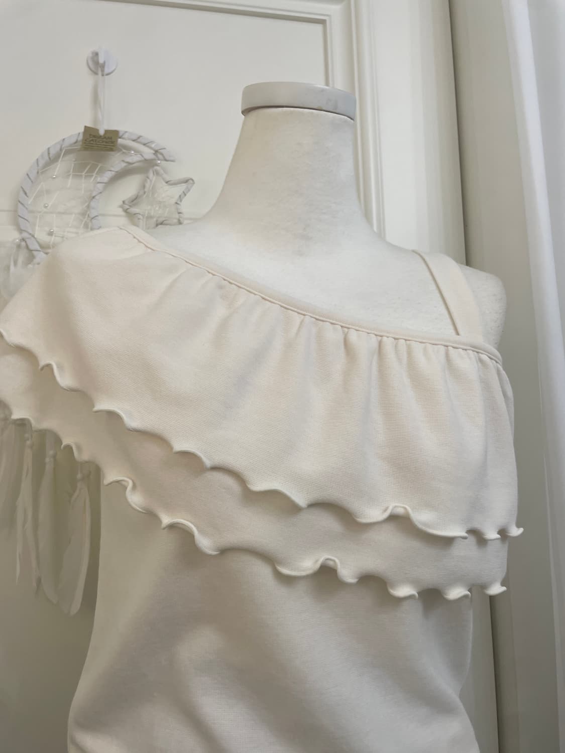 ivory one-shoulder wave layered top 상품이미지6
