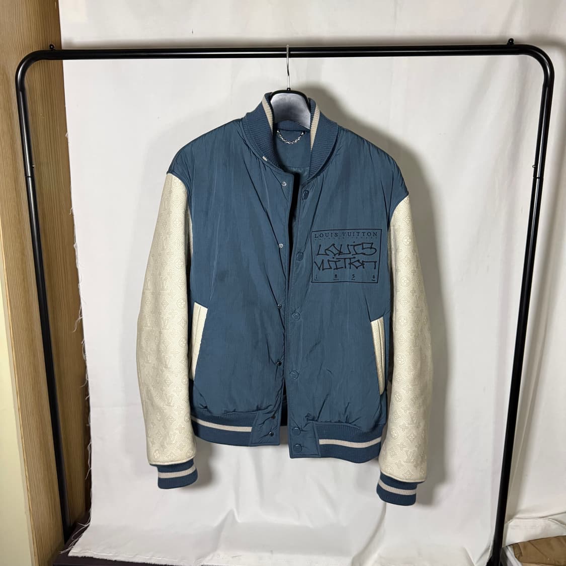 루이비통 믹스드 레더 테디 블루종 바시티 점퍼 자켓 상품이미지2