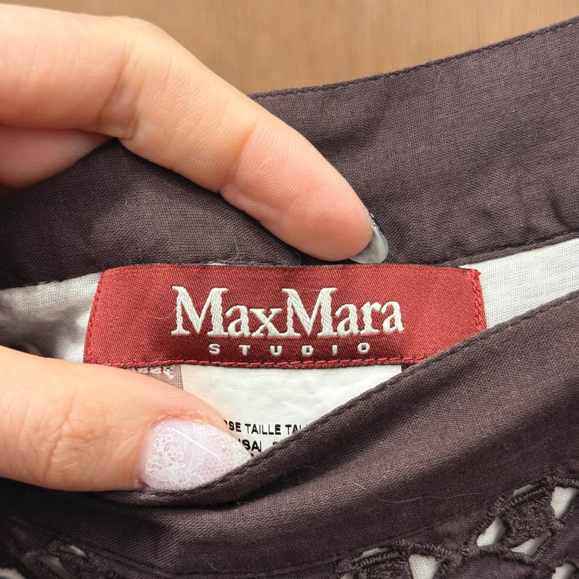 막스마라 스튜디오 슬리브리스 원피스 펀칭 레이스 디테일 다크브라운 상품이미지7